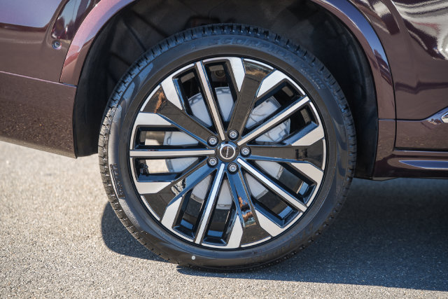 New 2027 Volvo XC90 B6 Plus AWD/4WD image 18