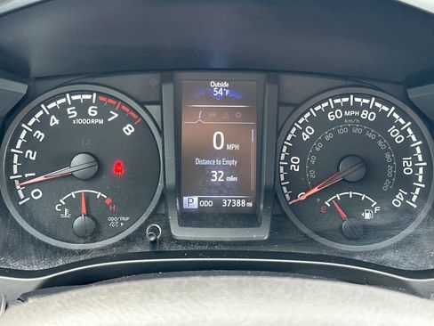 Certified 2022 Toyota Tacoma SR w/ SX Package image 22