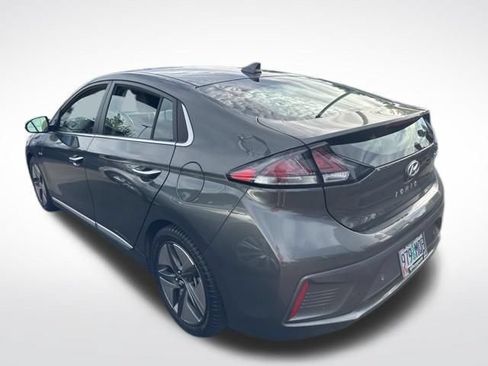Used 2020 Hyundai Ioniq Limited FWD image 4