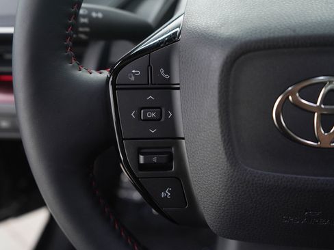 Used 2026 Toyota Prius Plug-In Hybrid image 22