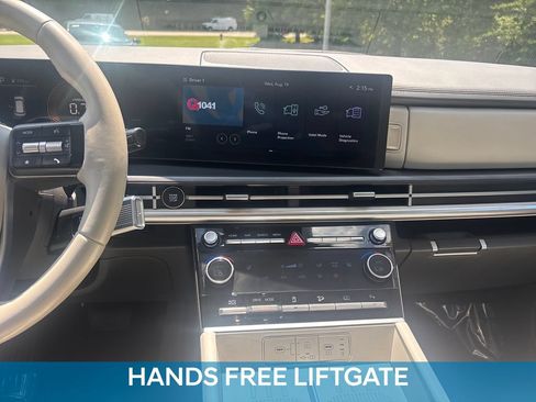 Used 2025 Hyundai Santa Fe SEL FWD image 26