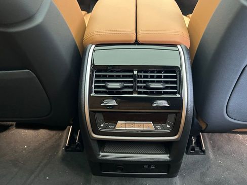 New 2026 BMW X5 xDrive40i image 9