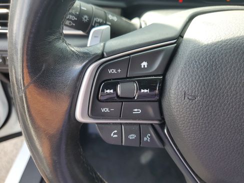 Used 2019 Honda Accord Touring image 16