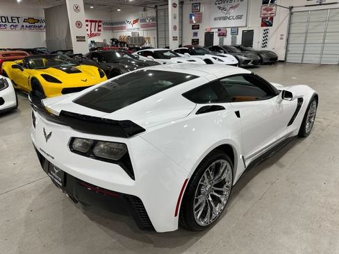 Used 2016 Chevrolet Corvette Z06 w/ 3LZ Preferred Equipment Group RWD image 21