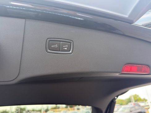 Used 2026 Porsche Cayenne S AWD/4WD image 11