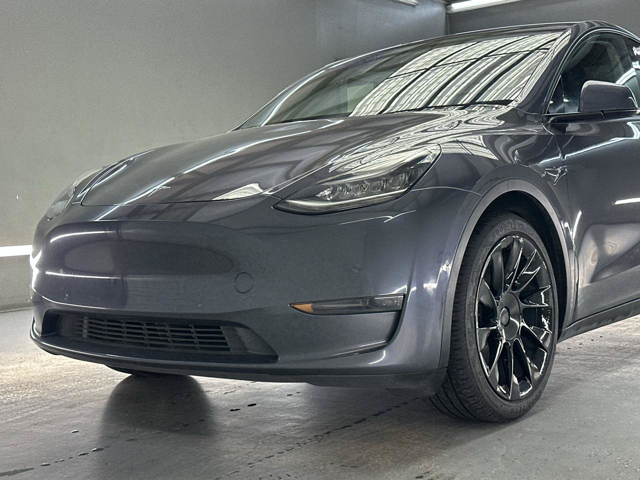 Used 2021 Tesla Model Y Long Range AWD/4WD image 4