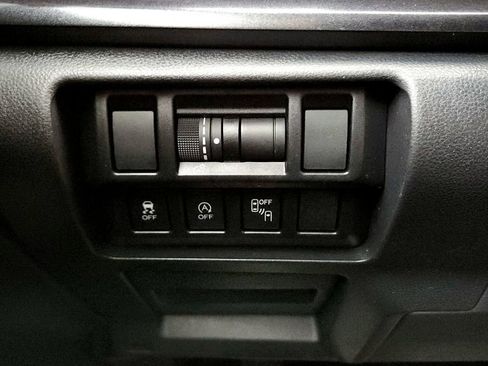 Used 2021 Subaru Crosstrek 2.5i Sport w/ Moonroof Package AWD/4WD image 33