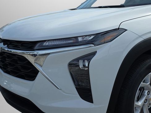 New 2026 Chevrolet Trax LS w/ LS Convenience Package image 6