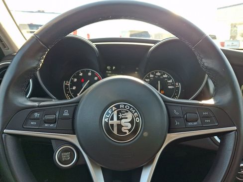 Used 2017 Alfa Romeo Giulia Ti w/ TI Lusso Light Wood Package image 20