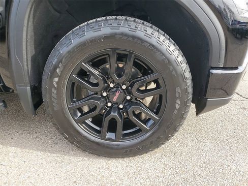 Used 2023 GMC Sierra 1500 Elevation w/ LPO, Elevation Black Package image 5