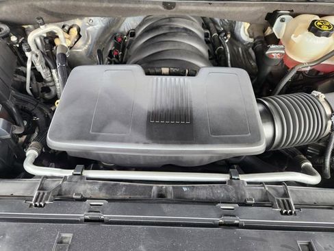 Used 2021 Chevrolet Tahoe Z71 image 31