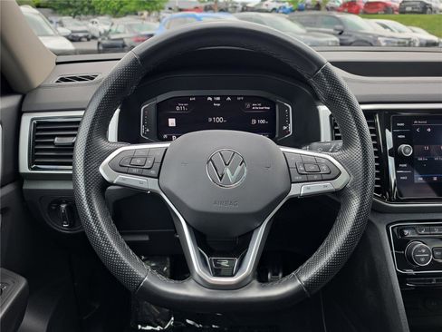 Certified 2023 Volkswagen Atlas SEL R-Line AWD/4WD image 15