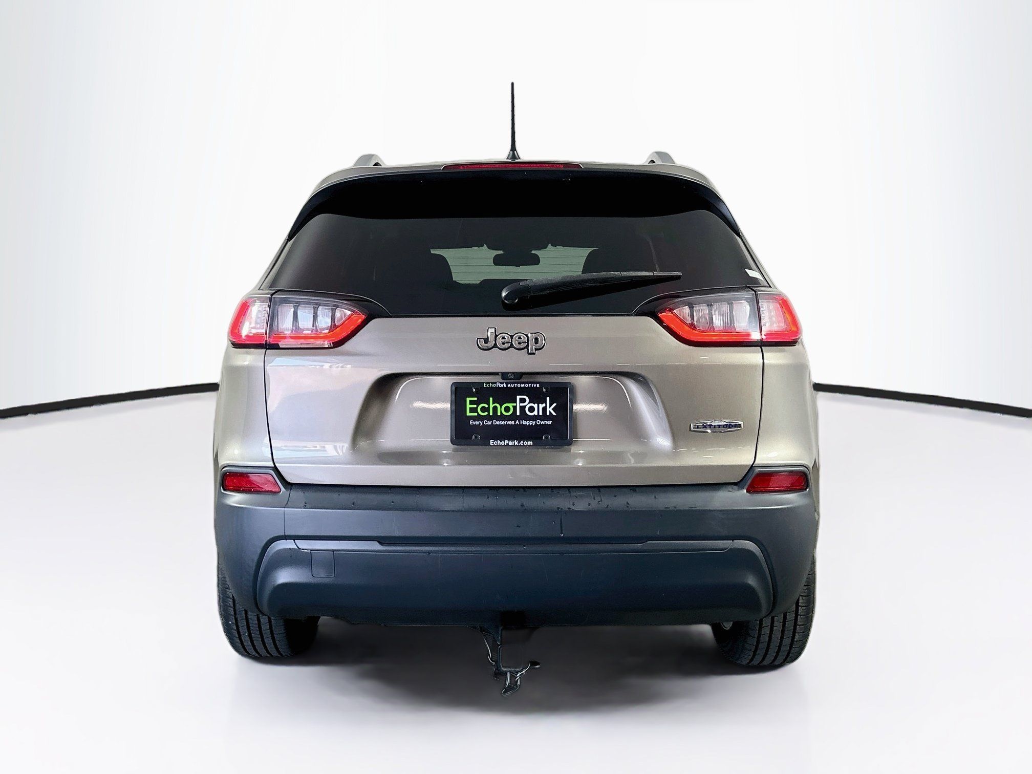 Used 2019 Jeep Cherokee Latitude w/ Popular Appearance Group FWD image 7