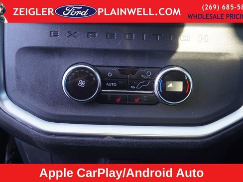 Used 2025 Ford Expedition Max Platinum image 17