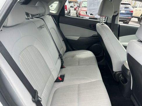 Used 2023 Hyundai Kona SEL w/ Cargo Package AWD/4WD image 31