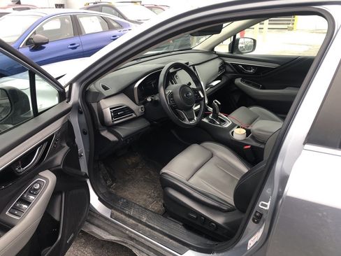 Used 2020 Subaru Outback Limited image 5