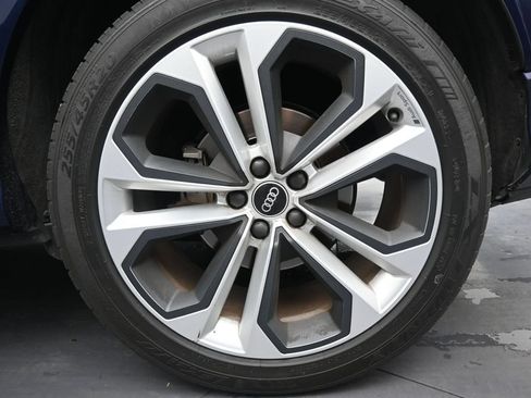 Used 2021 Audi Q3 2.0T Premium w/ Convenience Package AWD/4WD image 10