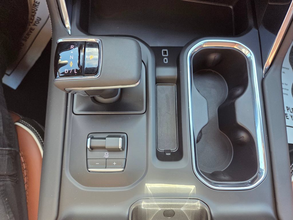 New 2026 GMC Sierra 1500 Denali Ultimate w/ LPO, Black Badging Package AWD/4WD image 26