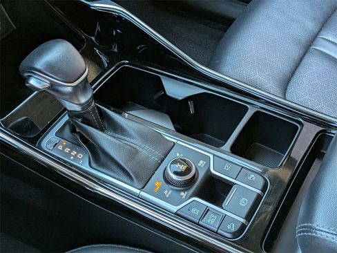 Certified 2023 Kia Sorento SX image 17