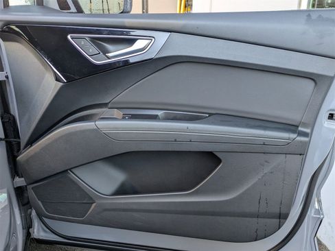 Used 2023 Audi Q4 e-tron Premium image 20