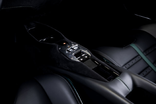 Used 2024 Ferrari 296 GTB RWD image 33