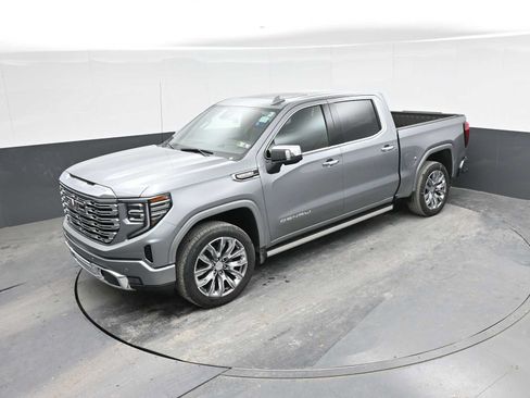 Used 2025 GMC Sierra 1500 Denali w/ Denali Reserve Package AWD/4WD image 29