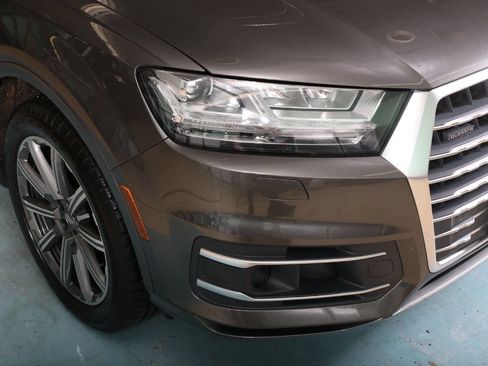 Used 2018 Audi Q7 3.0T Prestige w/ Prestige Package image 10