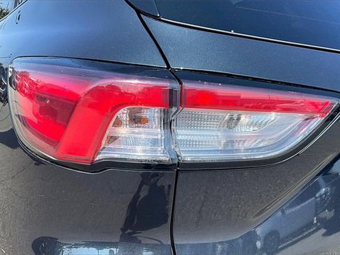 Used 2022 Ford Escape SEL w/ Technology Package image 23