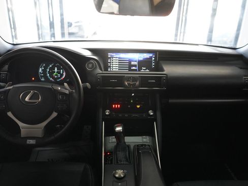 Used 2017 Lexus IS 350 F Sport RWD image 15