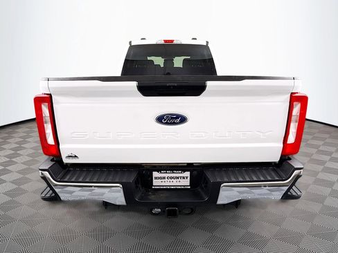 Used 2024 Ford F250 XLT w/ FX4 Off-Road Package AWD/4WD image 6
