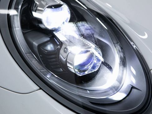 Certified 2018 Porsche 911 Carrera image 29