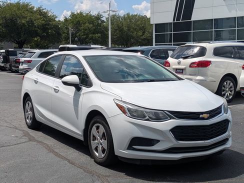 Used 2016 Chevrolet Cruze LS FWD image 3