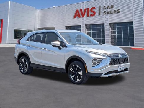 Used 2025 Mitsubishi Eclipse Cross SE AWD/4WD image 3