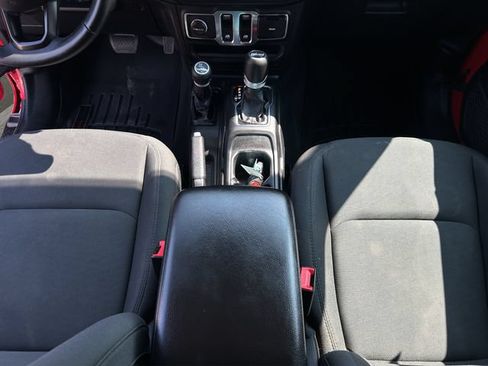 Used 2019 Jeep Wrangler Sport AWD/4WD image 20