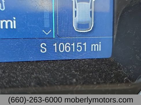 Used 2014 Ford Focus SE w/ Equipment Group 201A FWD image 2