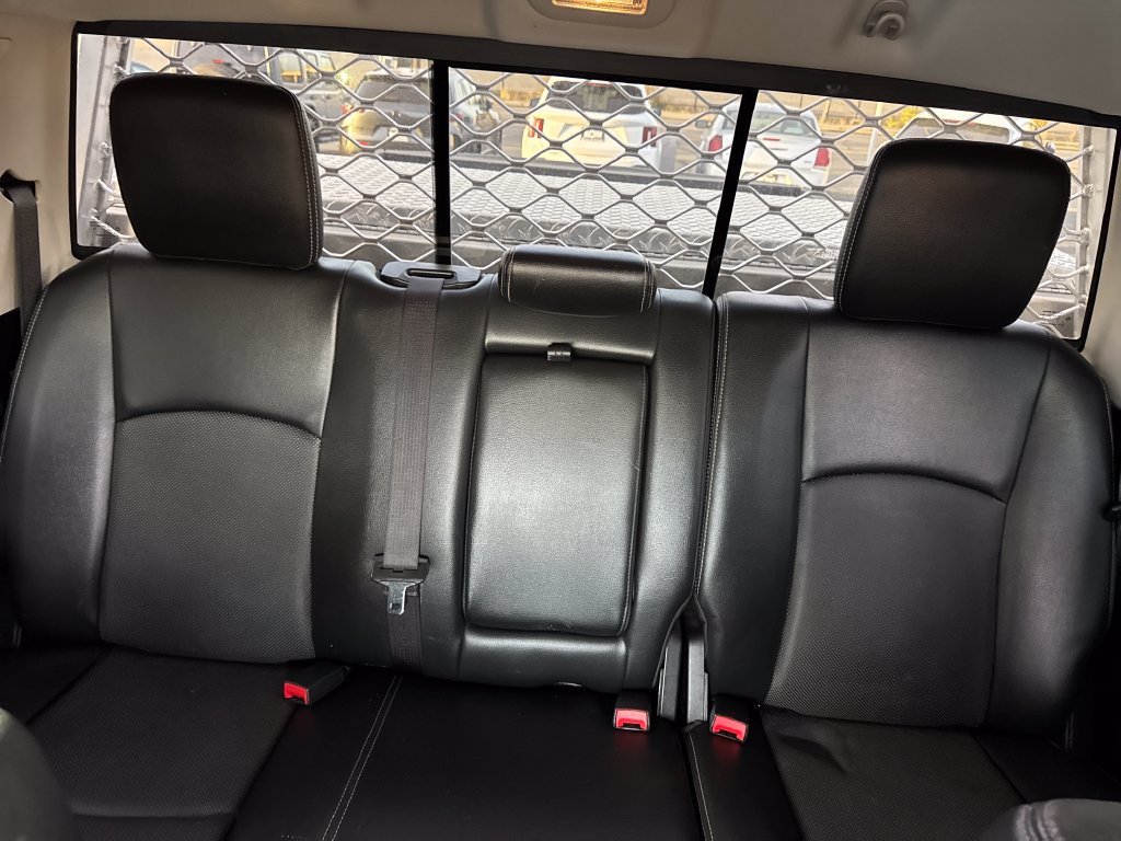 Used 2013 RAM 3500 Laramie w/ Convenience Group AWD/4WD image 31