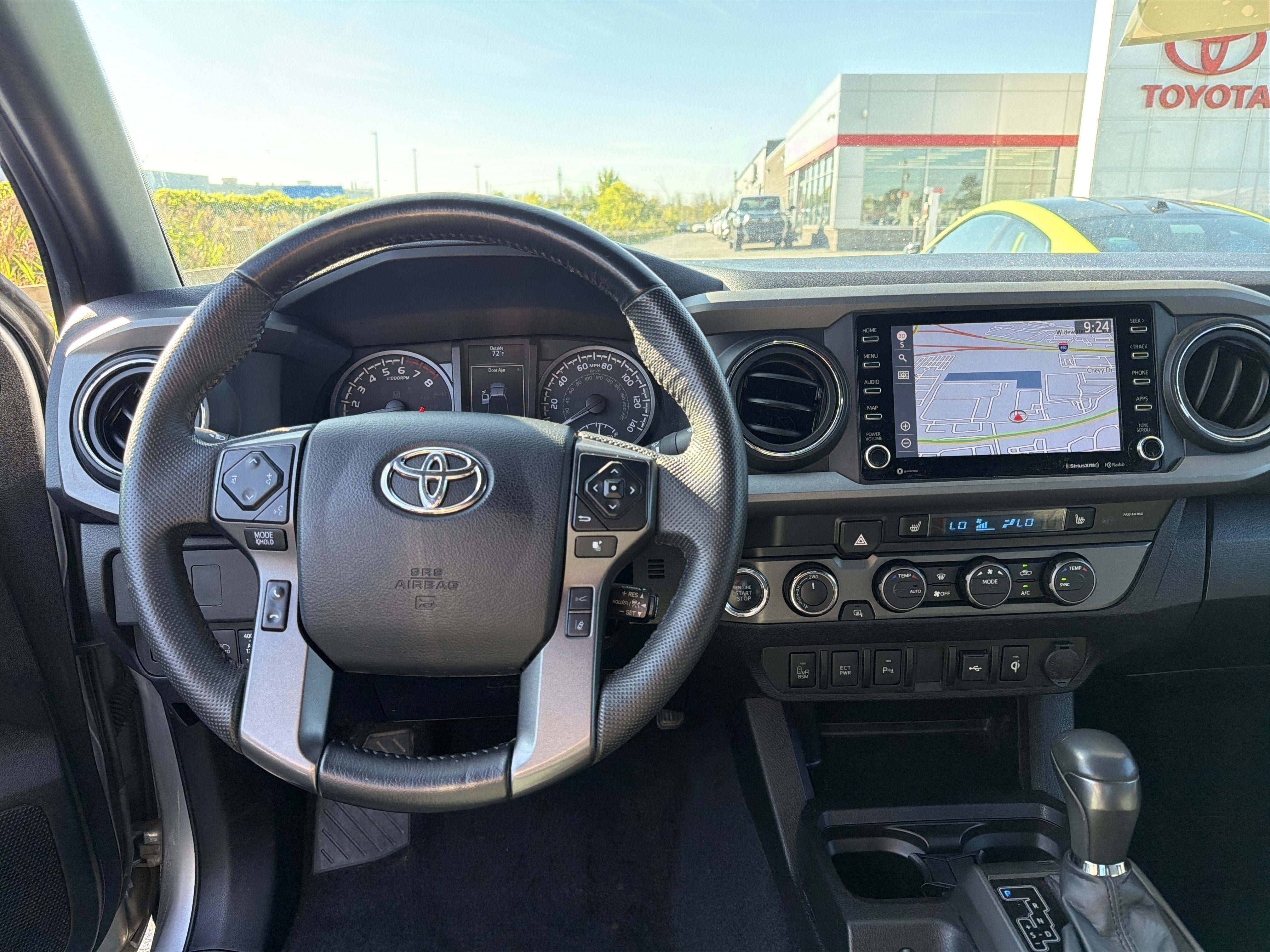 Certified 2022 Toyota Tacoma TRD Off-Road AWD/4WD image 13