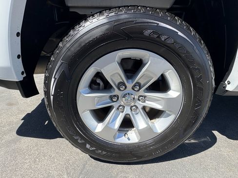 Used 2022 RAM 1500 Laramie image 9