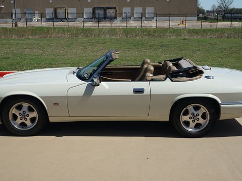 Used 1995 Jaguar XJS 4.0 Convertible RWD image 5