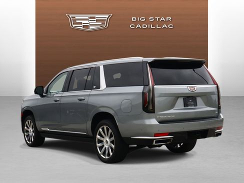 Used 2023 Cadillac Escalade ESV Premium Luxury Platinum w/ Heavy-Duty Trailer Package AWD/4WD image 3
