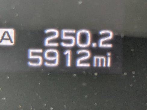 Used 2025 Subaru Crosstrek 2.5i Limited w/ Crosstrek Mirror Package AWD/4WD image 33