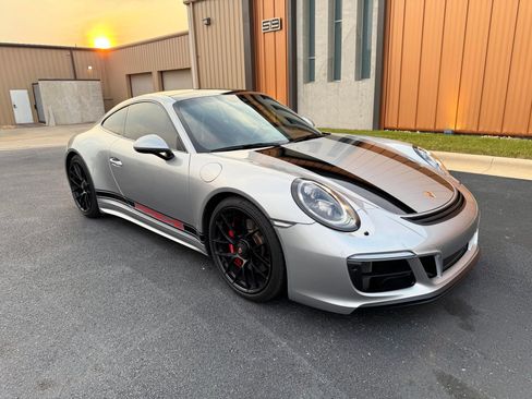 Used 2018 Porsche 911 GT3 RS image 4