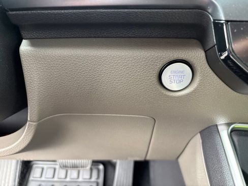 Certified 2026 Kia Carnival FWD image 22