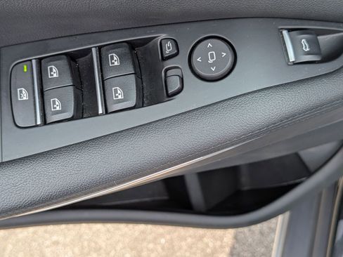 Used 2022 BMW X5 xDrive40i w/ Premium Package image 14