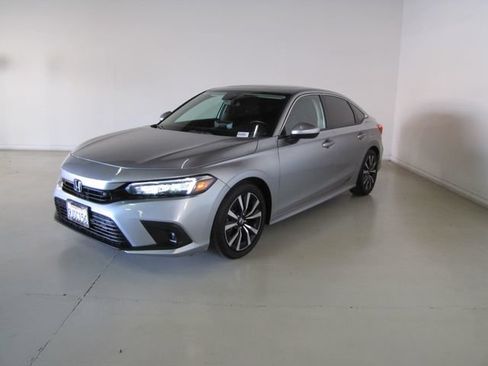 Used 2024 Honda Civic EX image 1