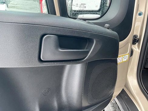 New 2026 RAM ProMaster 2500 w/ Premium Convenience Group FWD image 13