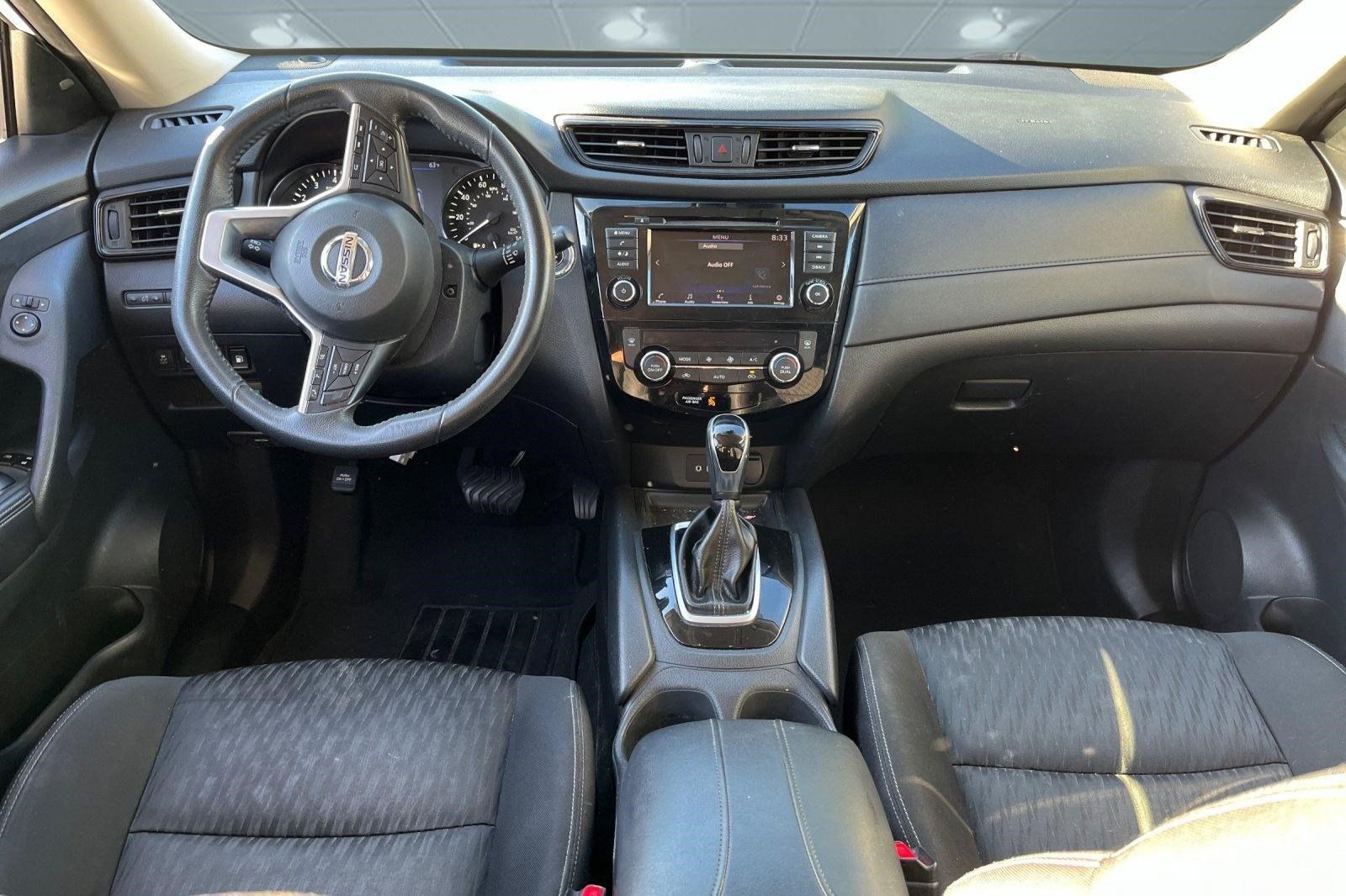 Used 2020 Nissan Rogue SV FWD image 7
