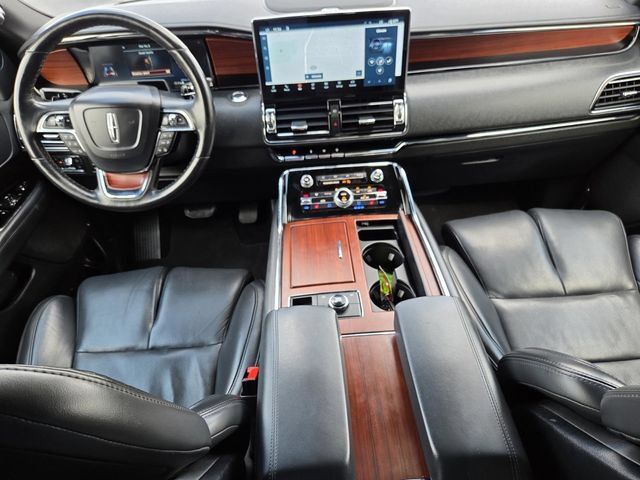 Used 2023 Lincoln Navigator Reserve AWD/4WD image 12