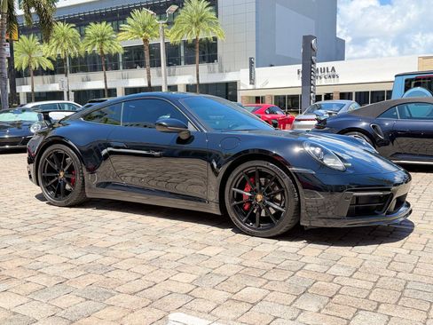 Used 2021 Porsche 911 Carrera 4 AWD/4WD image 6