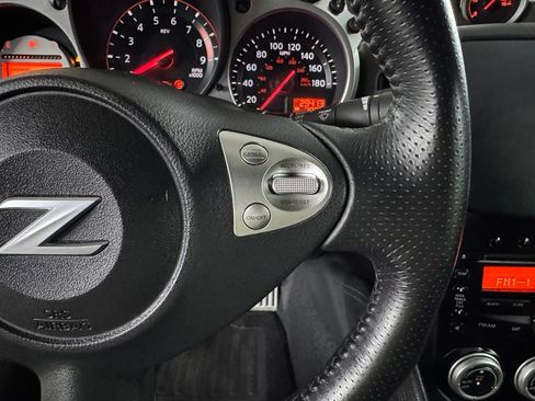 Used 2011 Nissan 370Z Touring w/ Sport Pkg RWD image 21